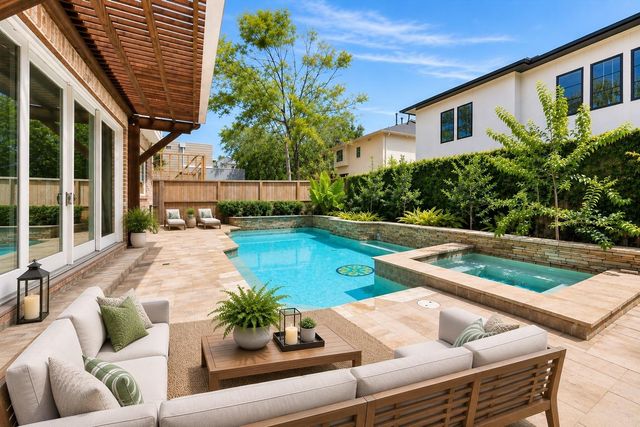 4111 Sunset Boulevard, Houston, TX 77005
