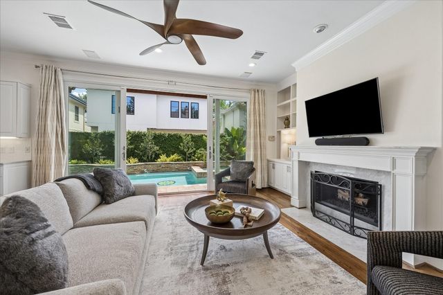 4111 Sunset Boulevard, Houston, TX 77005