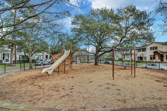 4111 Sunset Boulevard, Houston, TX 77005
