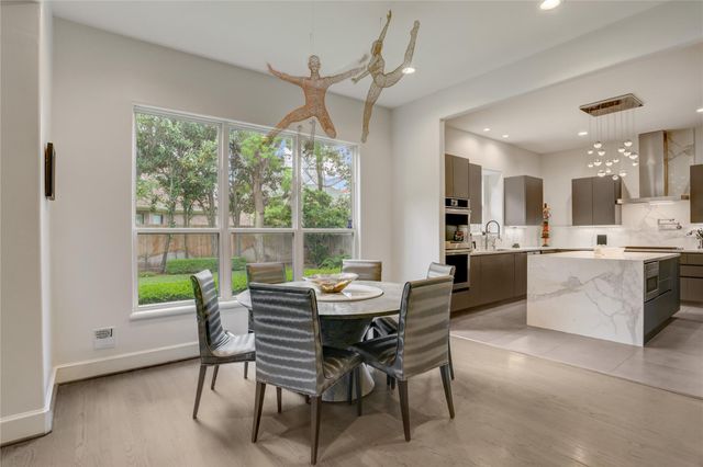 4806 Wedgewood Drive, Bellaire, TX 77401