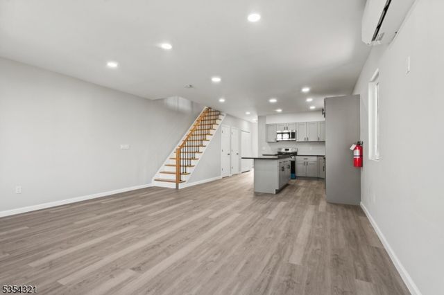 92 Bloomfield Ave, Nutley Twp., NJ 07110