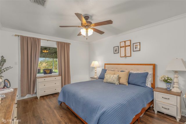 3120 Le Oaks Drive, Bossier City, LA 71111