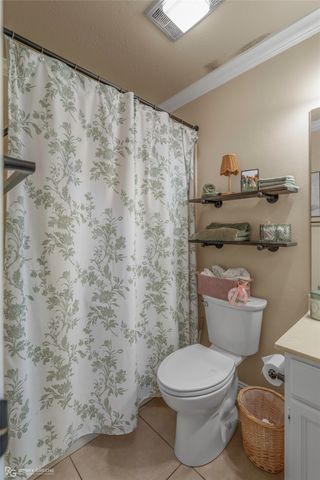 3120 Le Oaks Drive, Bossier City, LA 71111