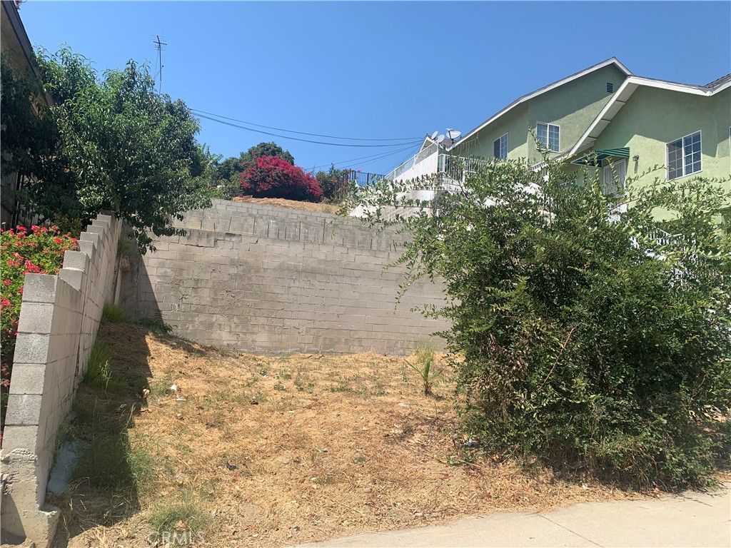 Image 7 of property listing at 1313 N Eastern Avenue, City Terrace, CA 90063