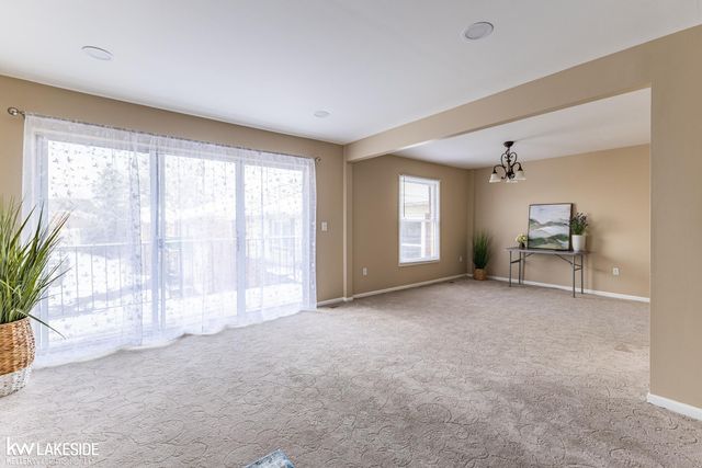 6322 Pepper Hill Street, West Bloomfield, MI 48322