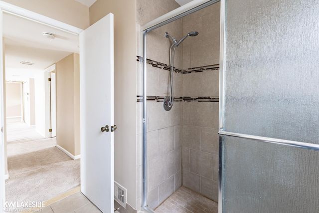 6322 Pepper Hill Street, West Bloomfield, MI 48322