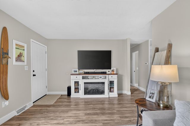 1371 Beckwith Avenue NE, Grand Rapids, MI 49505