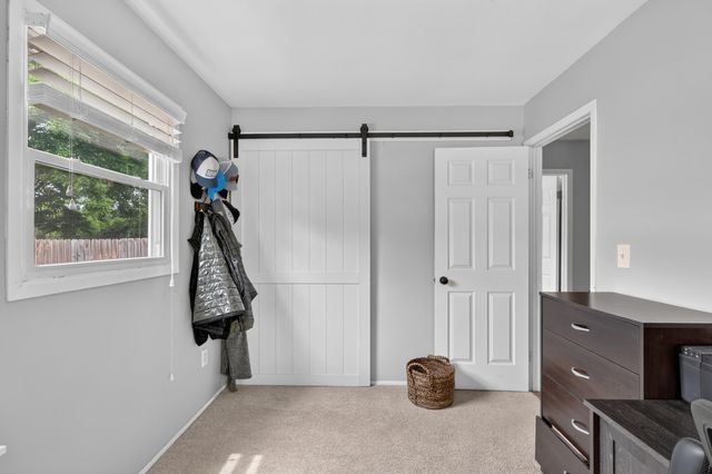 1371 Beckwith Avenue NE, Grand Rapids, MI 49505