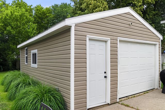 1371 Beckwith Avenue NE, Grand Rapids, MI 49505