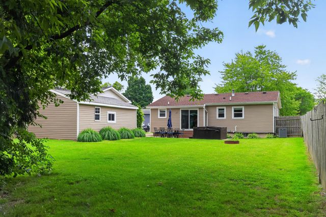 1371 Beckwith Avenue NE, Grand Rapids, MI 49505