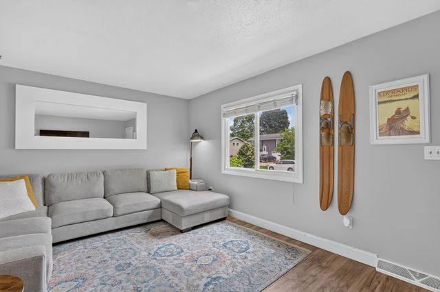 1371 Beckwith Avenue NE, Grand Rapids, MI 49505