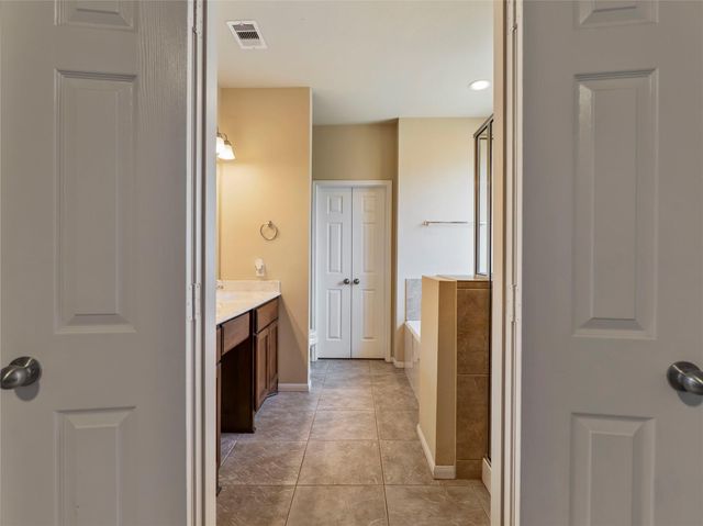 3212 Birkhill Court, Bay City, TX 77414