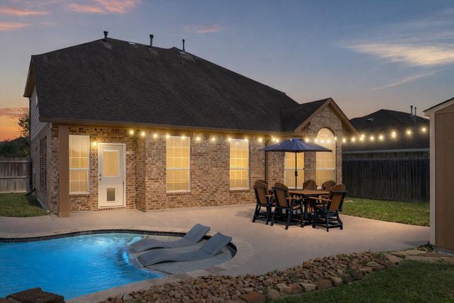 3212 Birkhill Court, Bay City, TX 77414