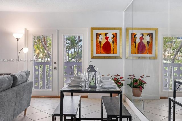400 SE 31st Street 8, Fort Lauderdale, FL 33316