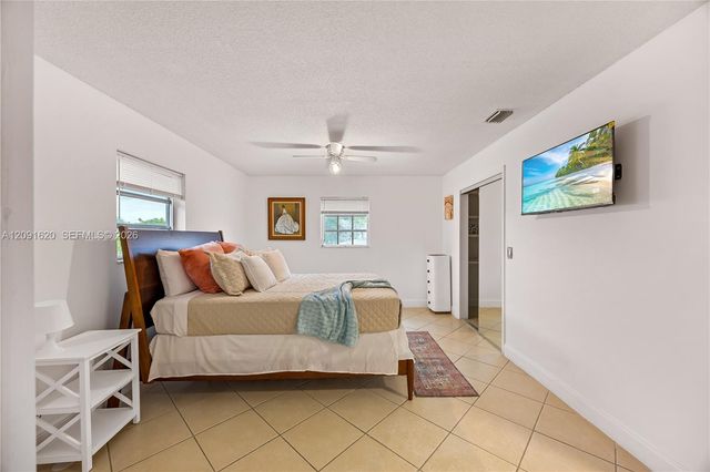 400 SE 31st Street 8, Fort Lauderdale, FL 33316