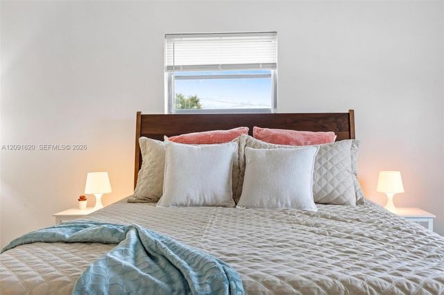 400 SE 31st Street 8, Fort Lauderdale, FL 33316