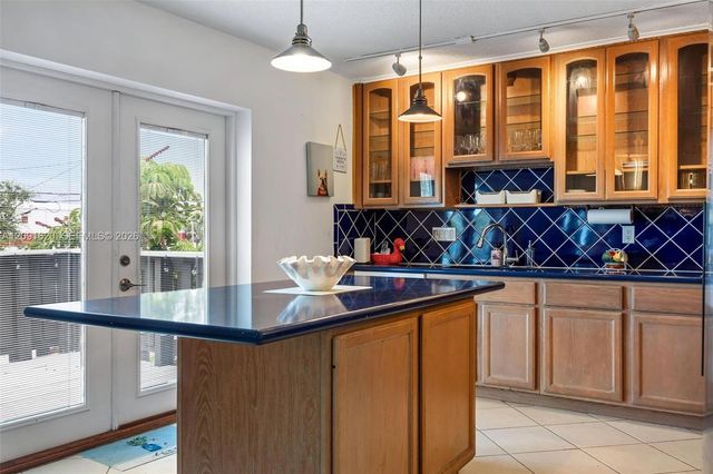 400 SE 31st Street 8, Fort Lauderdale, FL 33316