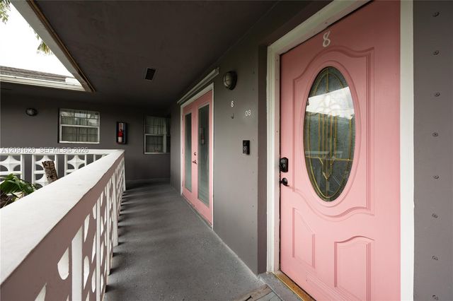 400 SE 31st Street 8, Fort Lauderdale, FL 33316