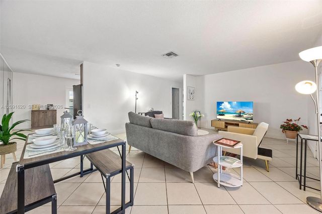 400 SE 31st Street 8, Fort Lauderdale, FL 33316