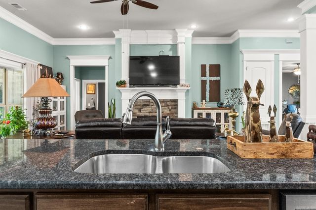 14 River Road Drive West, Mayflower, AR 72106