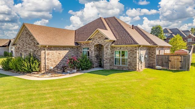 14 River Road Drive West, Mayflower, AR 72106