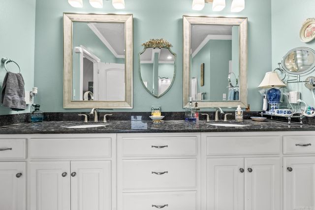 14 River Road Drive West, Mayflower, AR 72106