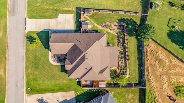 14 River Road Drive West, Mayflower, AR 72106