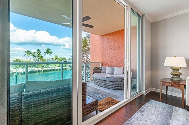 2650 Lake Shore Drive 201, Riviera Beach, FL 33404