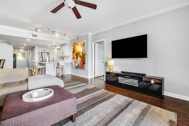 2650 Lake Shore Drive 201, Riviera Beach, FL 33404