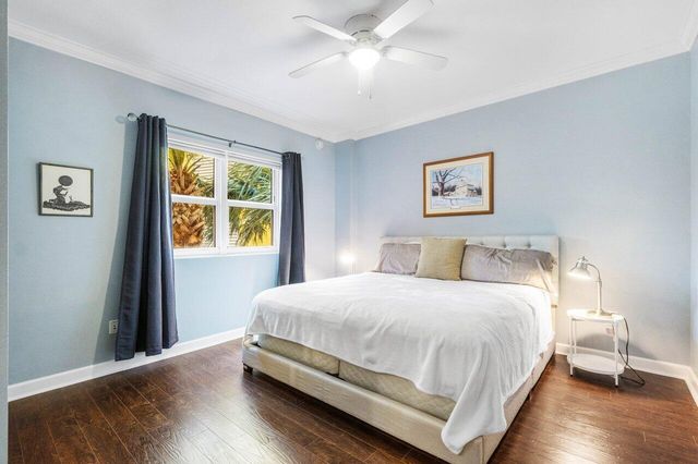 2650 Lake Shore Drive 201, Riviera Beach, FL 33404