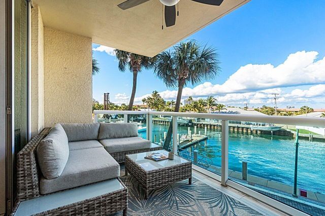 2650 Lake Shore Drive 201, Riviera Beach, FL 33404