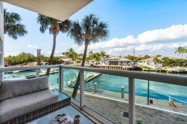 2650 Lake Shore Drive 201, Riviera Beach, FL 33404