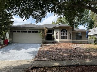 1070 CAPTAINS WAY, Tarpon Springs, FL 34689