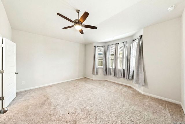 4820 night herder, St Hedwig, TX 78152