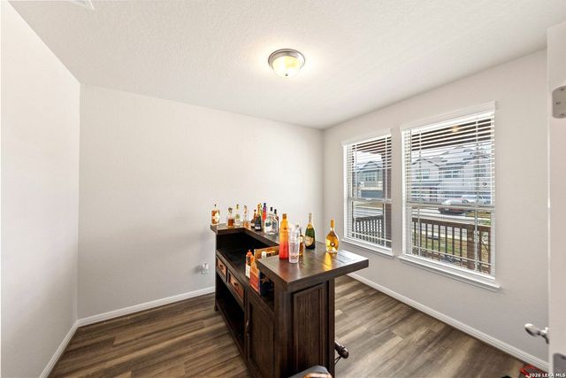 4820 night herder, St Hedwig, TX 78152