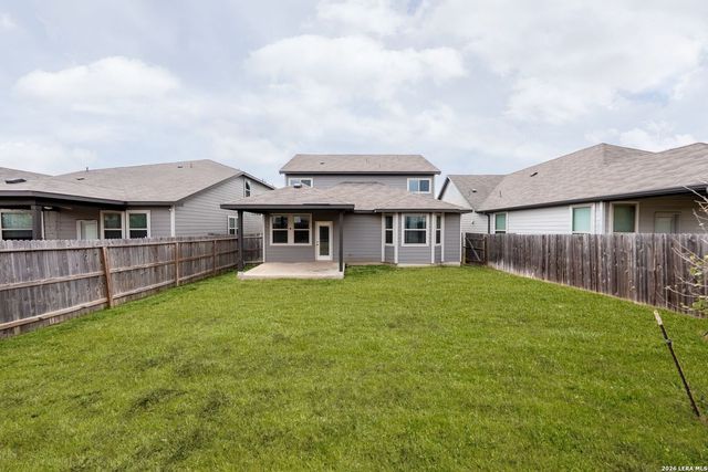 4820 night herder, St Hedwig, TX 78152