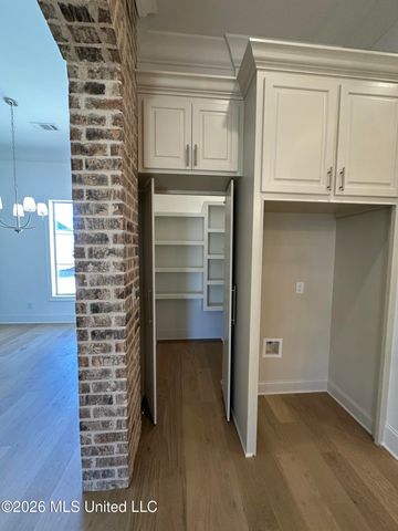 408 Aurora Circle, Canton, MS 39046