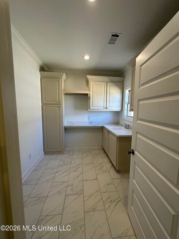 408 Aurora Circle, Canton, MS 39046