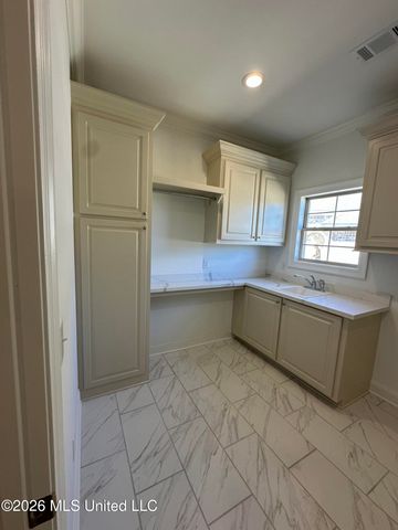 408 Aurora Circle, Canton, MS 39046