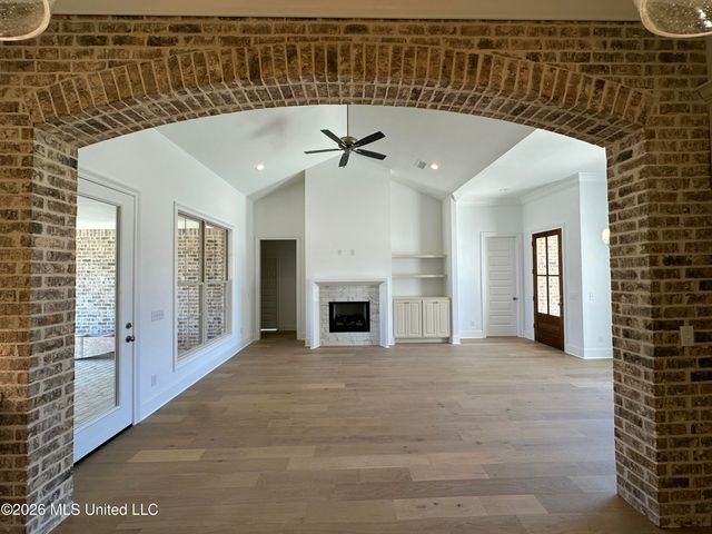 408 Aurora Circle, Canton, MS 39046