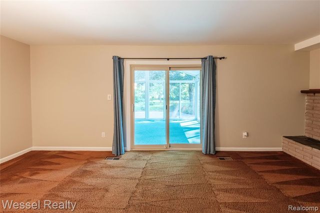 60384 Shawnee Lane, Washington, MI 48094