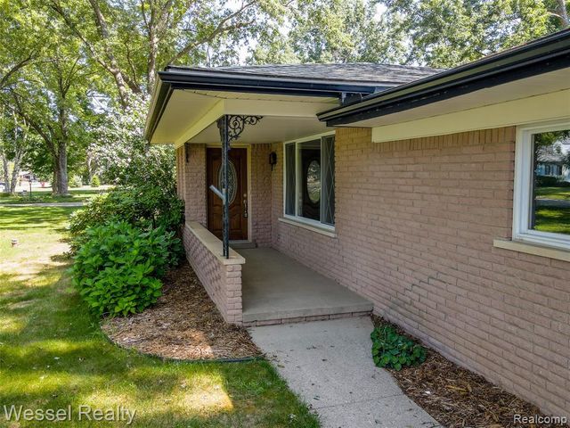 60384 Shawnee Lane, Washington, MI 48094