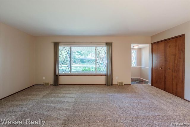 60384 Shawnee Lane, Washington, MI 48094