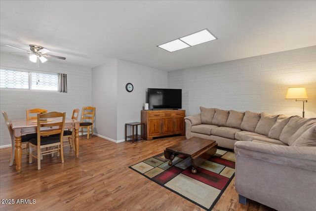 10895 W CLAIR Drive, Sun City, AZ 85351