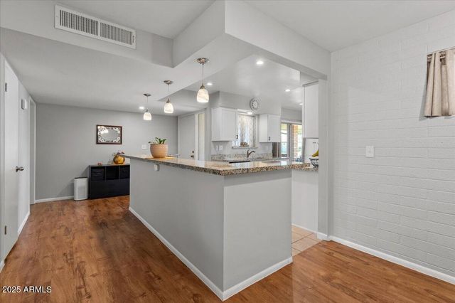 10895 W CLAIR Drive, Sun City, AZ 85351