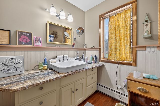 4000 Bishop Hill Road, Marcellus, NY 13108