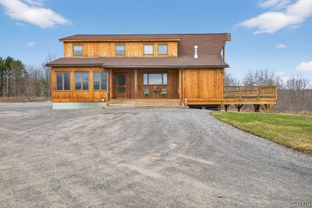 4000 Bishop Hill Road, Marcellus, NY 13108