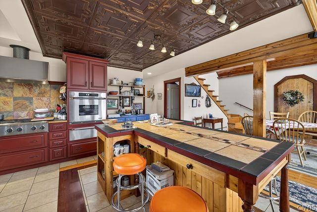 4000 Bishop Hill Road, Marcellus, NY 13108