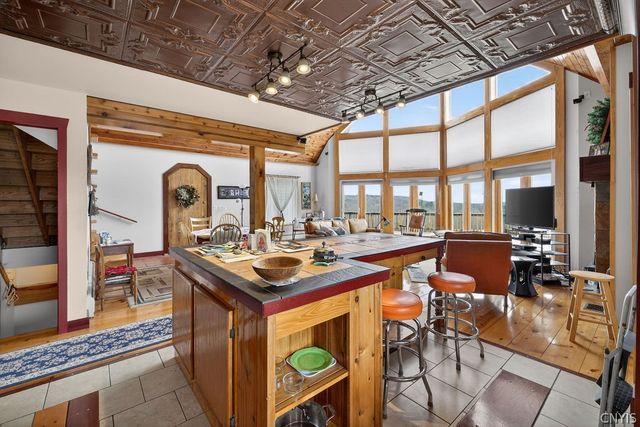 4000 Bishop Hill Road, Marcellus, NY 13108