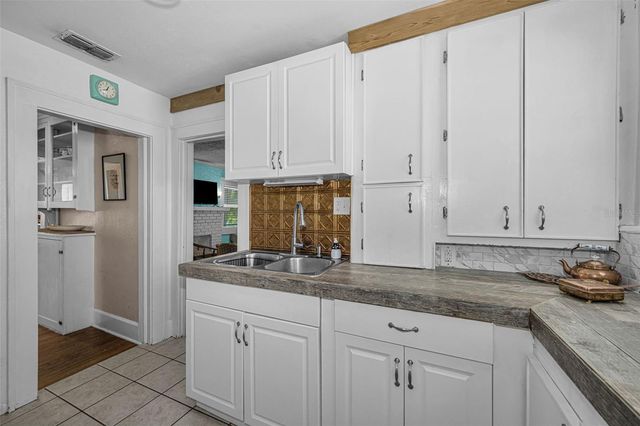 3829 2ND AVENUE N, St Petersburg, FL 33713